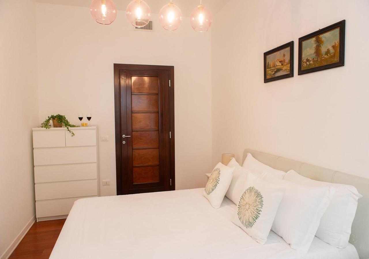 Termini Alever 3 Bedrooms Apartamento